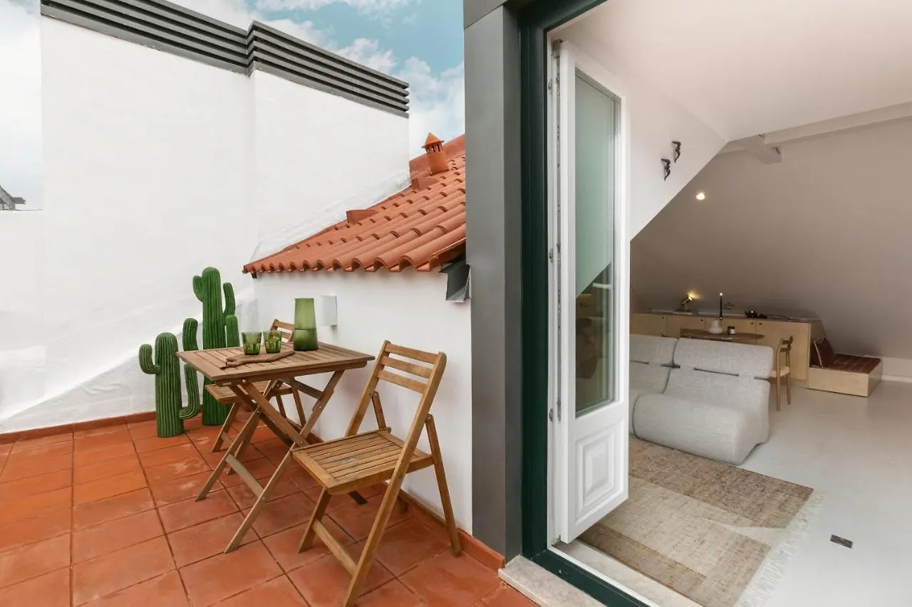 Apartman The Downtown Terrace - Fabulous Views, Romantic Penthouse, 6Th-Floor No Lift Lisboa