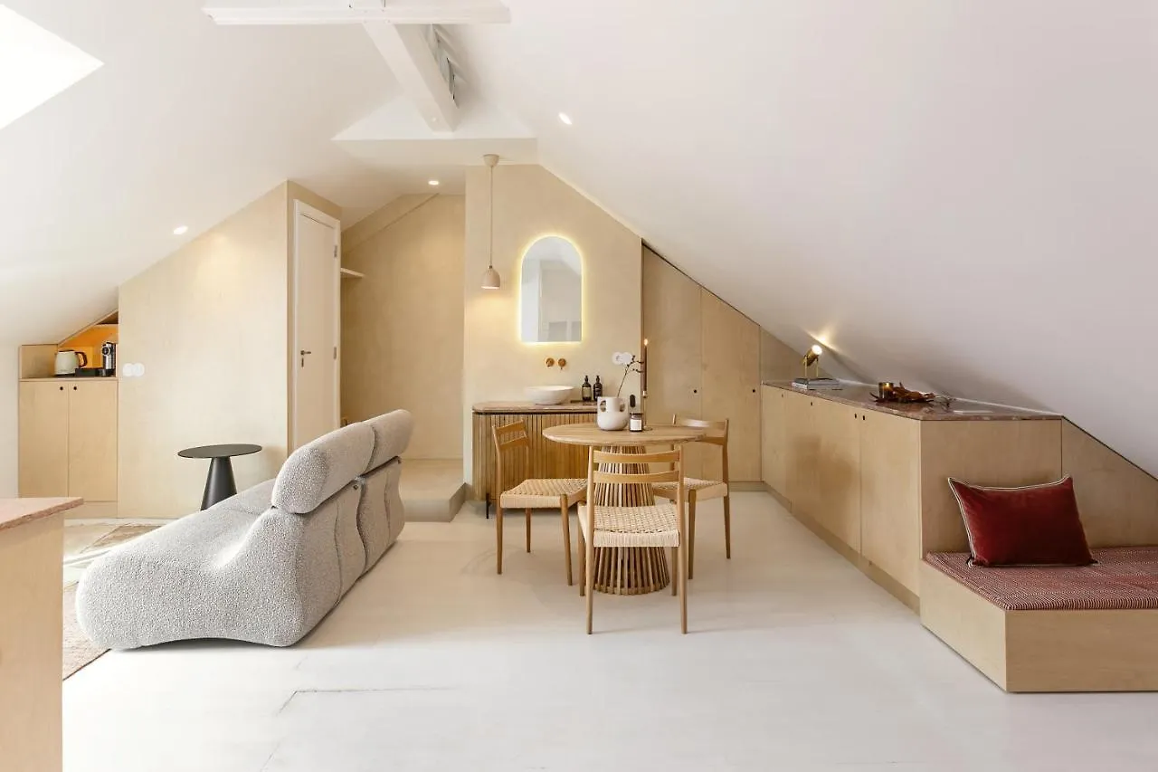 The Downtown Terrace - Fabulous Views, Romantic Penthouse, 6Th-Floor No Lift Lisboa