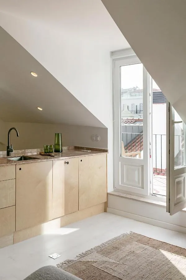 Apartman The Downtown Terrace - Fabulous Views, Romantic Penthouse, 6Th-Floor No Lift Lisboa Portugália